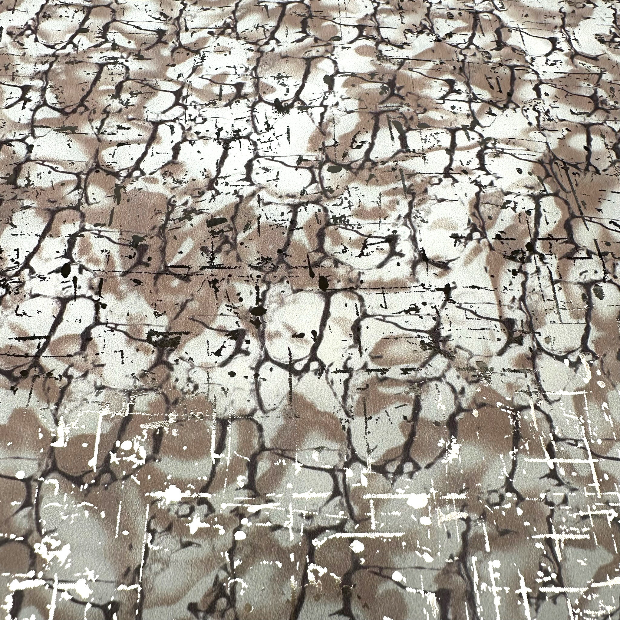 Schuh- & Taschenleder „Abstract Silver Smoke auf Beige“ – Lammnappa mit Metallic-Print 