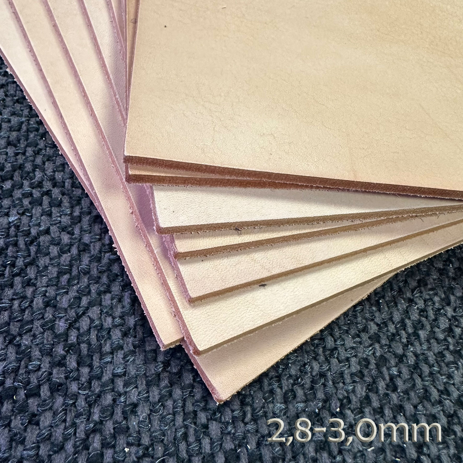 Blankleder ohne Oberflächenbehandlung Zuschnitt A5 Stärke 2,8-3,0 mm