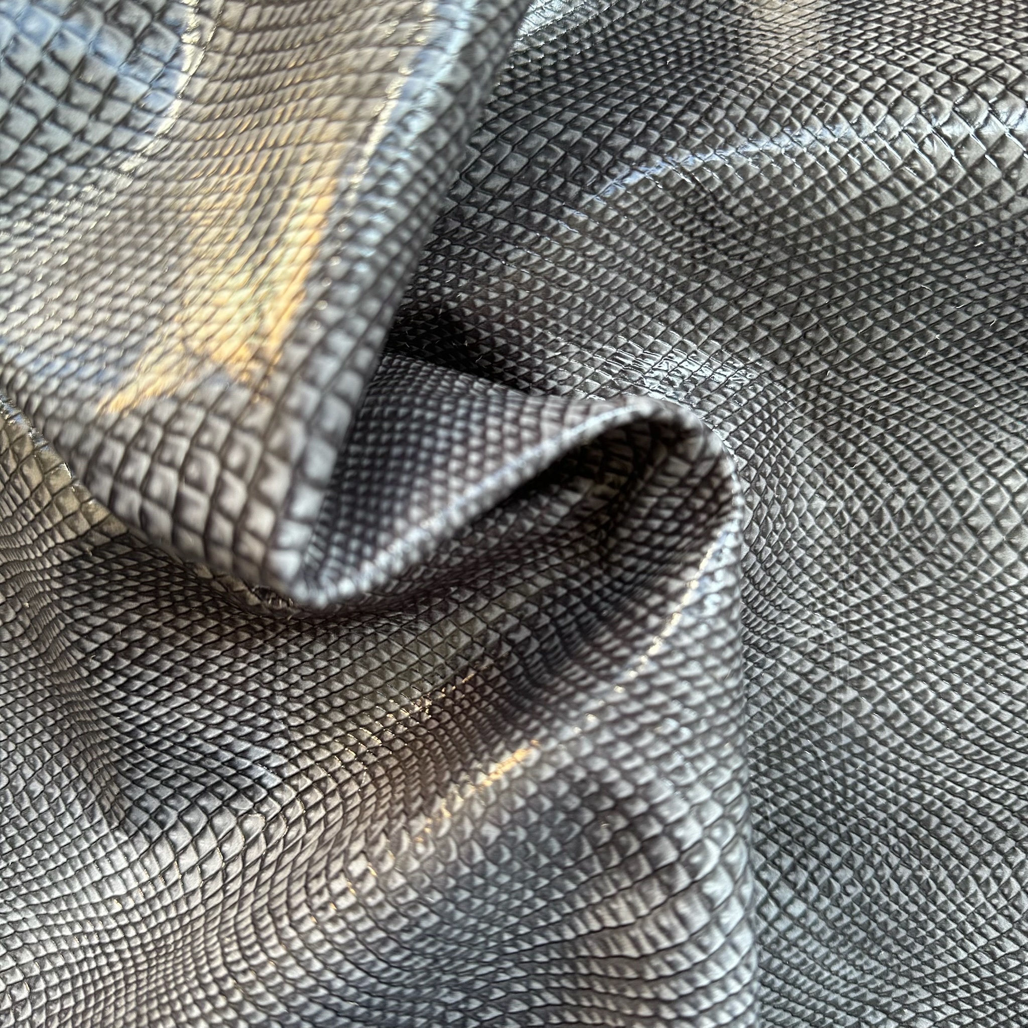 Schuh- & Taschenleder „Python Grau“ – Geprägtes Rindleder mit Schlangenstruktur