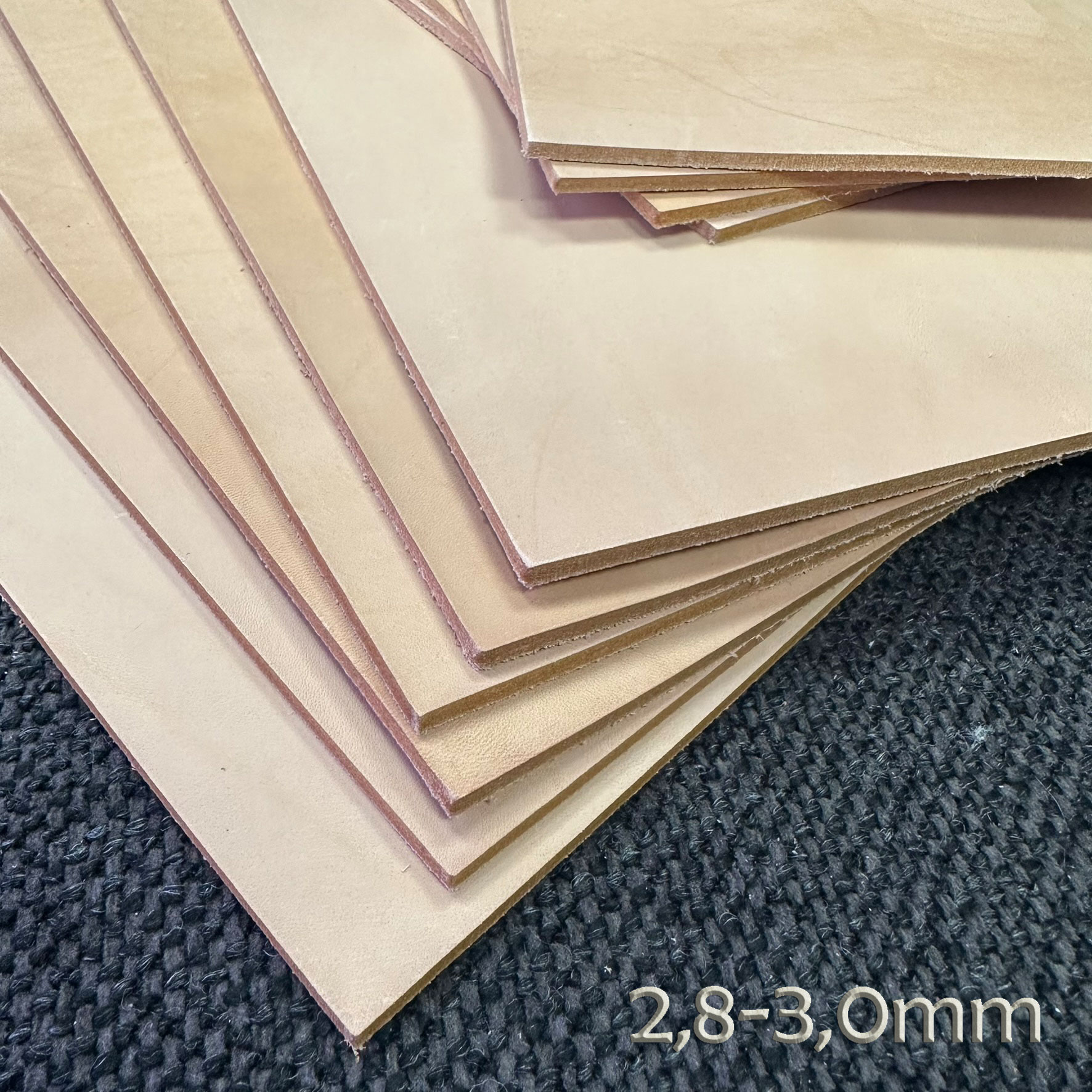 Blankleder ohne Oberflächenbehandlung Zuschnitt A5 Stärke 2,8-3,0 mm