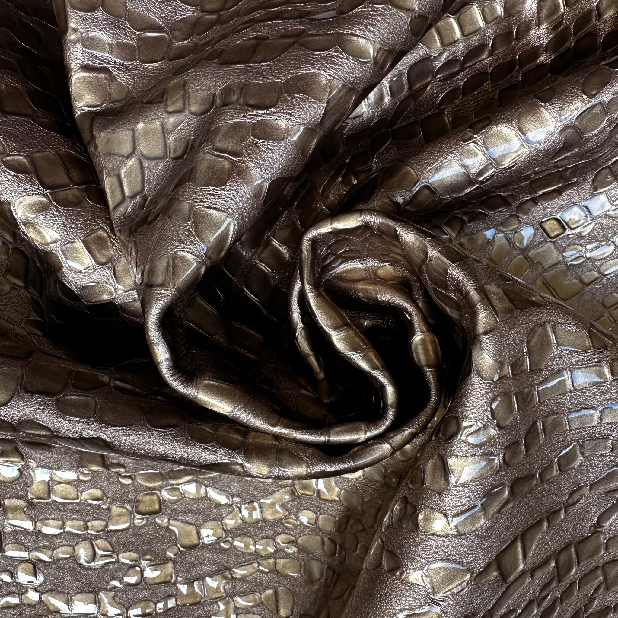 Schuh- & Taschenleder „Fantasie-Reptil Beige Metallic“ – Rindleder mit geprägter Struktur