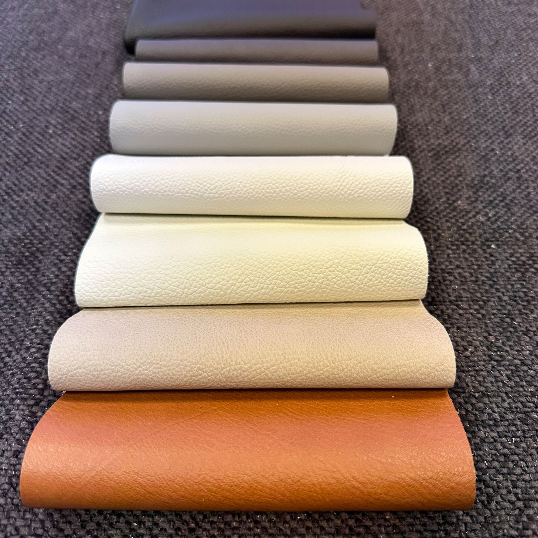 Möbellederzuschnitte klassische Farben