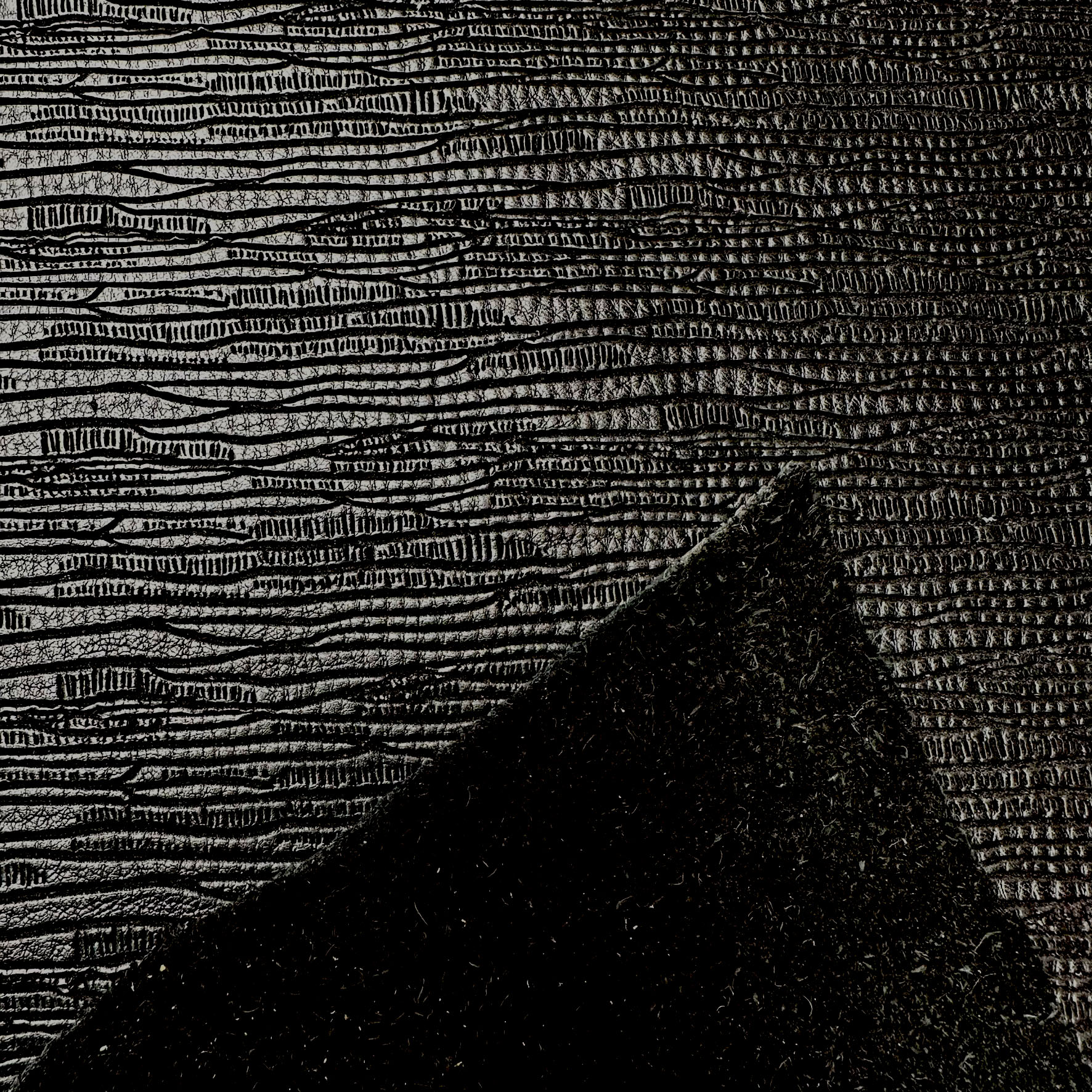 Schuh- & Taschenleder „Motion Lines Black“ – Rindleder mit dynamischer Strukturprägung