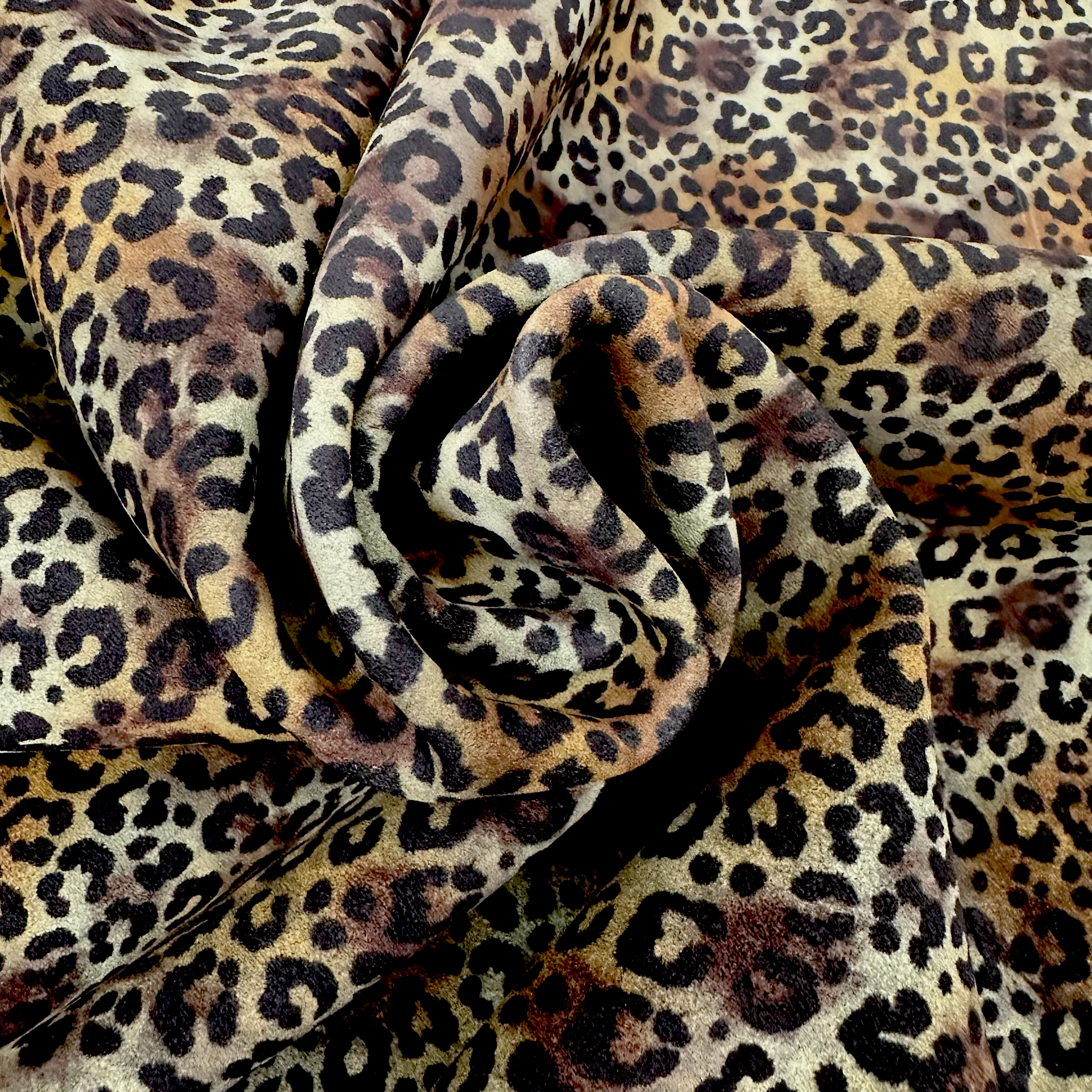 Schuh- & Taschenleder „Leopard Olivgrün Velour“ – Veloursleder mit Leoprint  in Grün