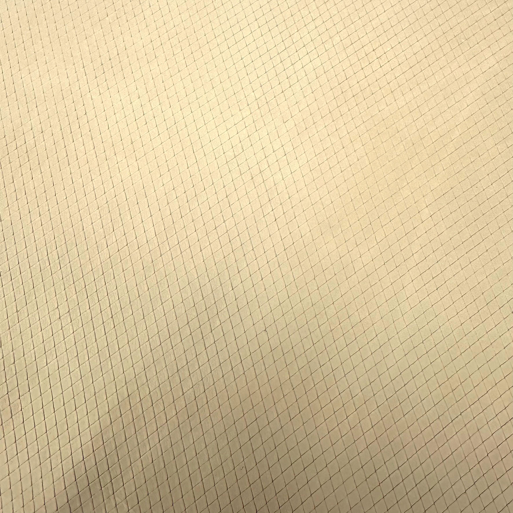 Schuh- & Taschenleder „Motion Diamond Ivory“ – Rindleder mit beweglicher Rautenstruktur