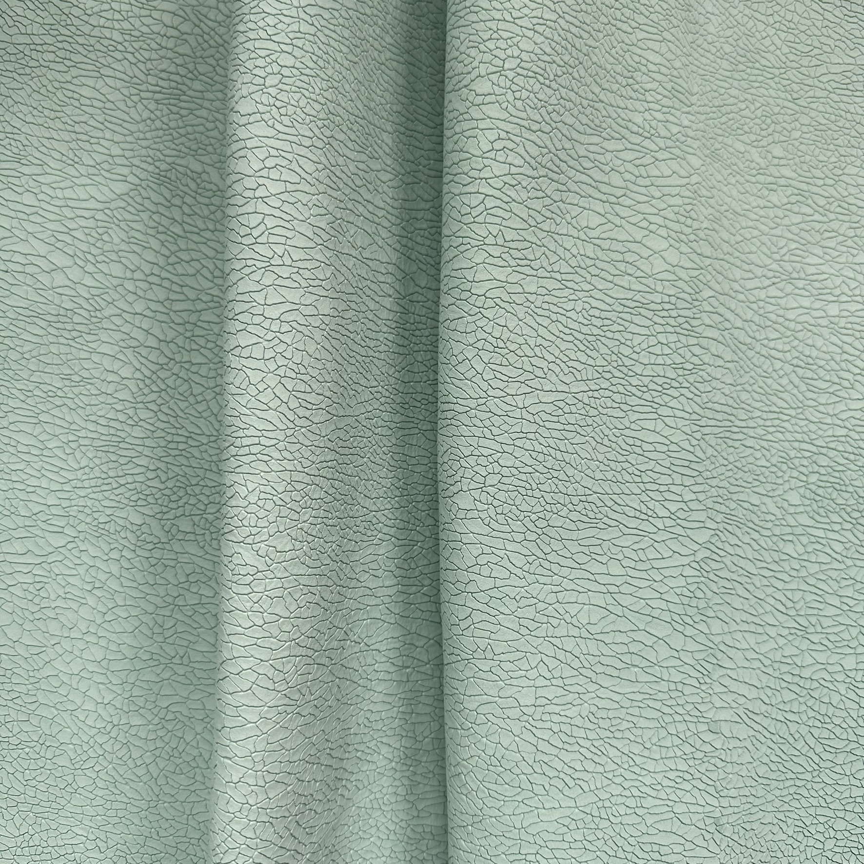 Schuh- & Taschenleder „Craquelé Mint Nubuk“ – Rindleder mit 3D-Struktur in frischer Farbe